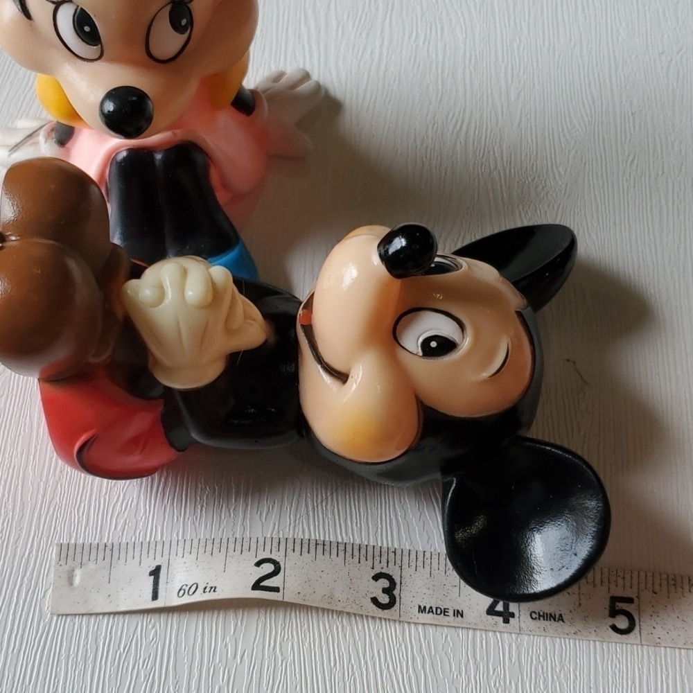 Disney Vintage Made in Korea 80'S Rubber Micky & Minnie Mouse original price tag - Picture 12 of 13